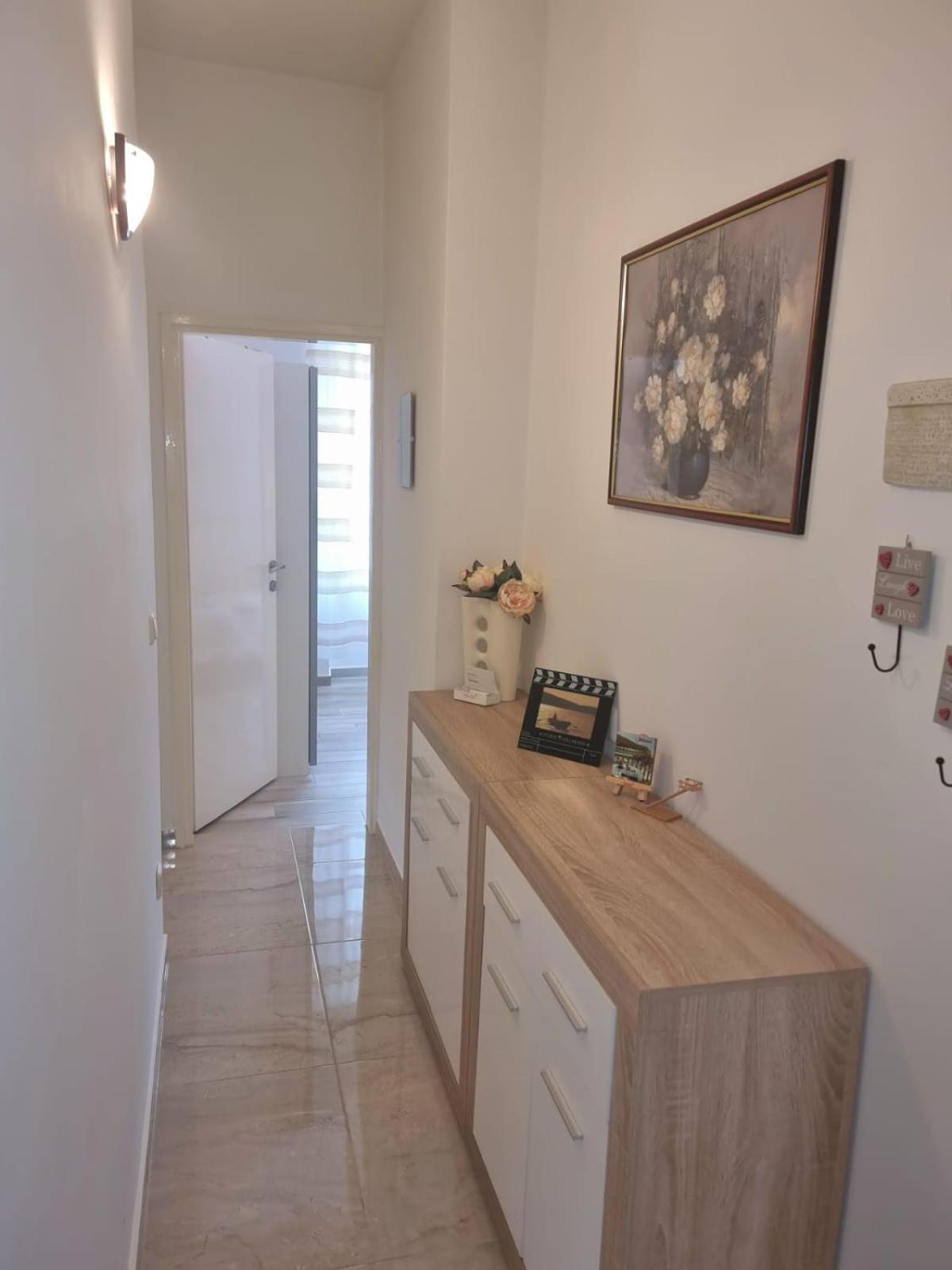 Apartment Paula جادرانوفو المظهر الخارجي الصورة